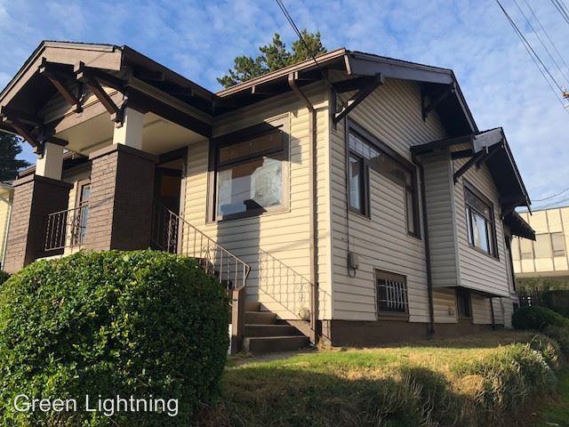 6827 Phinney Ave N - Photo 2 of 12