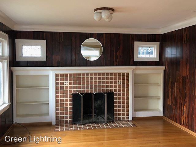 6827 Phinney Ave N - Photo 3 of 12