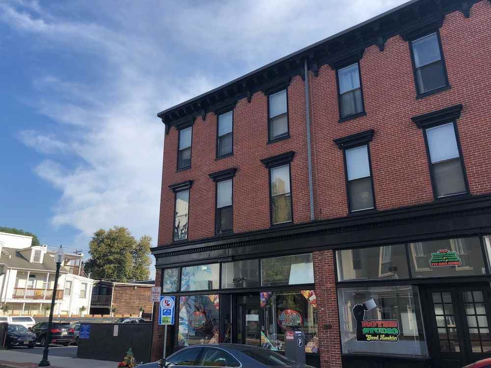 925 N 3rd St #2