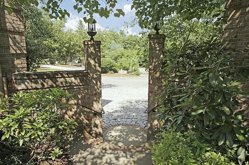 111 Ridgedale Ave - Photo 2 of 24