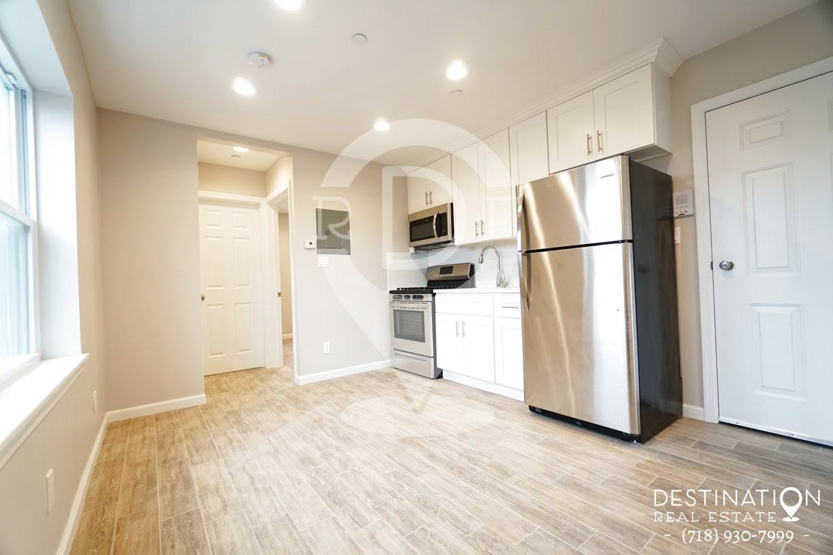 187 Beach 26th St - Photo 2 of 14
