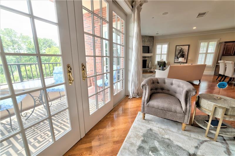 3657 Peachtree Rd - Photo 2 of 40