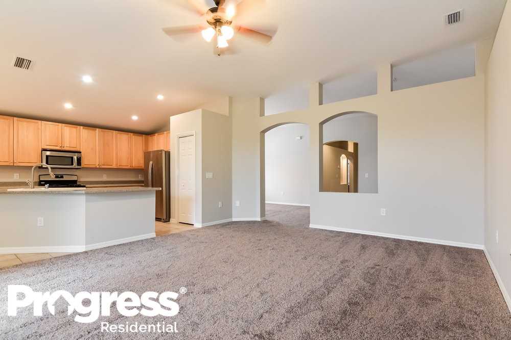 18044 Arbor Crest Dr - Photo 3 of 20