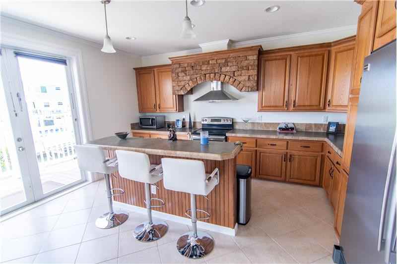 1184 De Lussan Ln - Photo 2 of 25