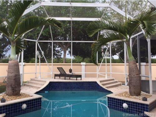 351 NW 110th Ave - Photo 2 of 4