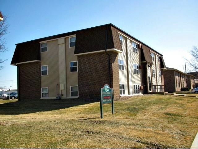 Knoxville Park Apartments II - Photo 2 of 6