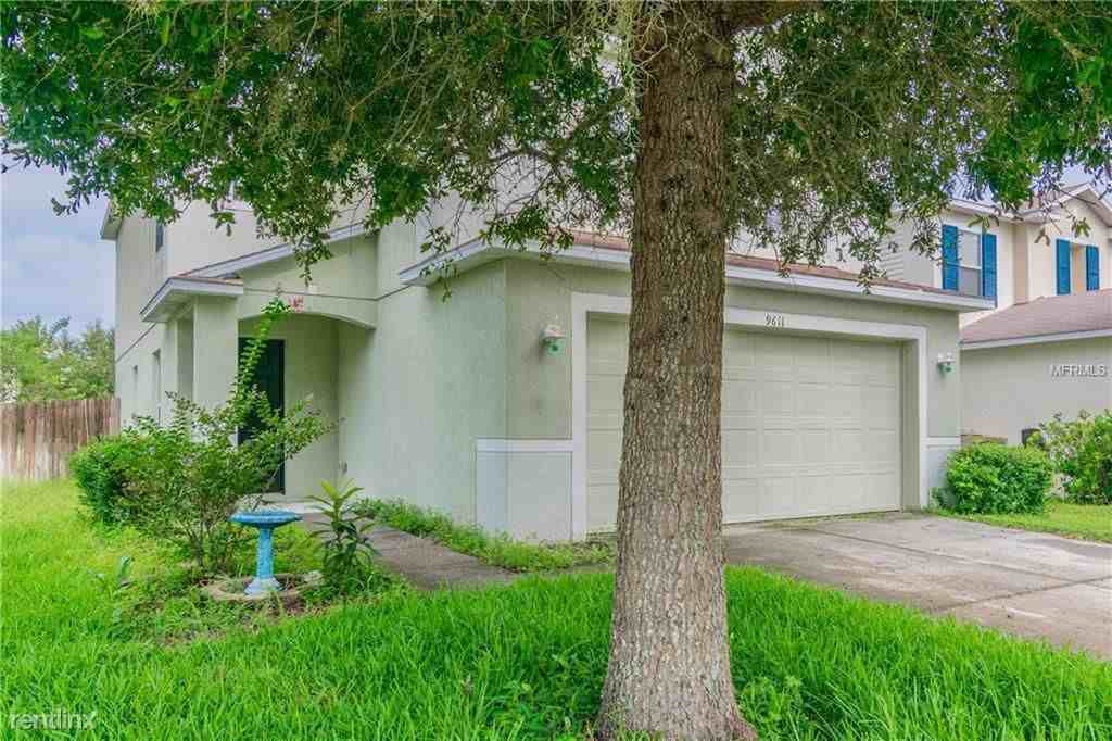 9611 Maxson Dr - Photo 3 of 29