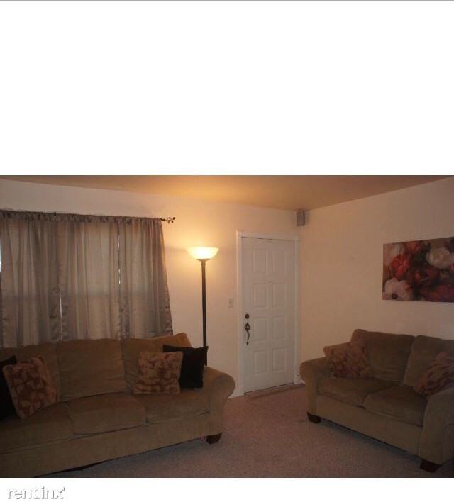 3411 75th St - Photo 2 of 8