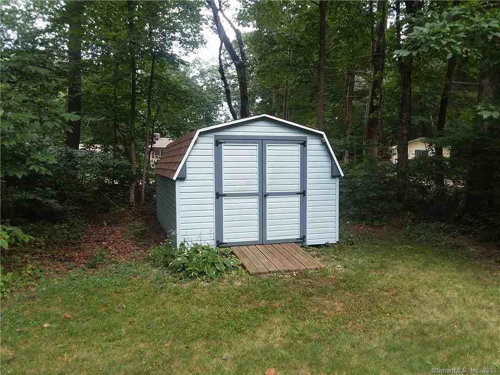 54 Forest Dr - Photo 2 of 15