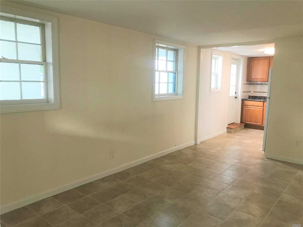 104 Buffalo Ave #1st Fl - Photo 2 of 16