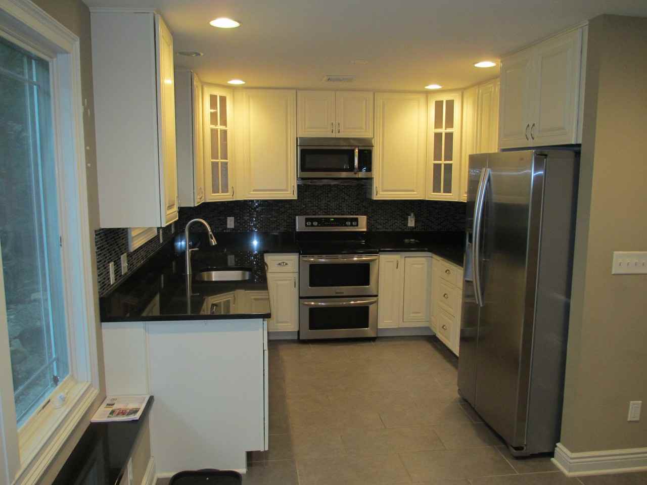 76 Lake Shore Rd W - Photo 2 of 17