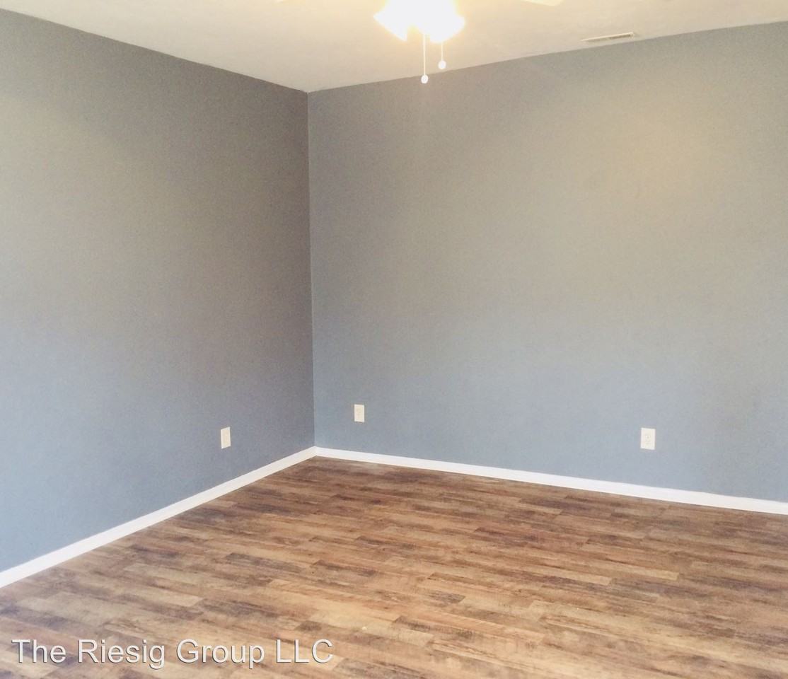 145 Devonia Ave - Photo 2 of 12