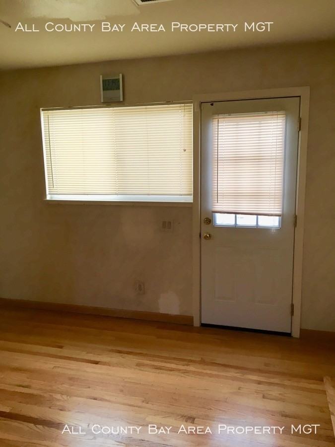 726 Cherry Way - Photo 3 of 7