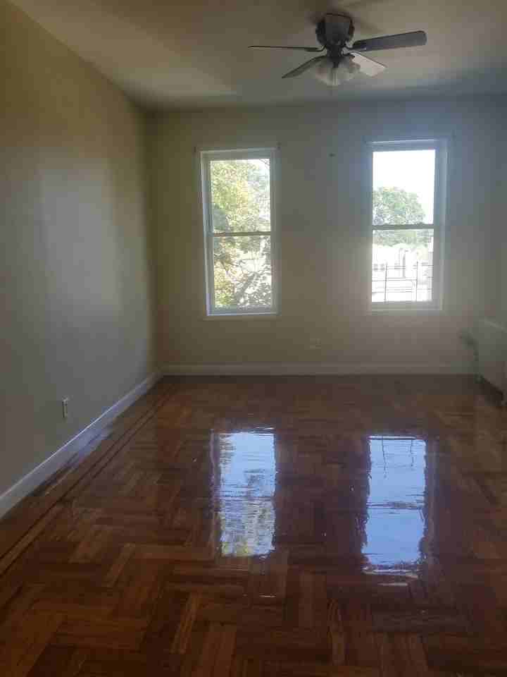 890 Brooklyn Avenue #3f - Photo 2 of 8