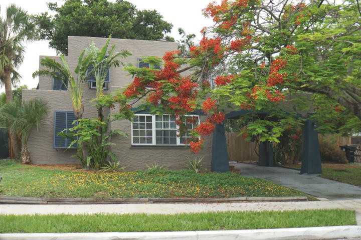 310 Colombia Dr - Photo 2 of 21