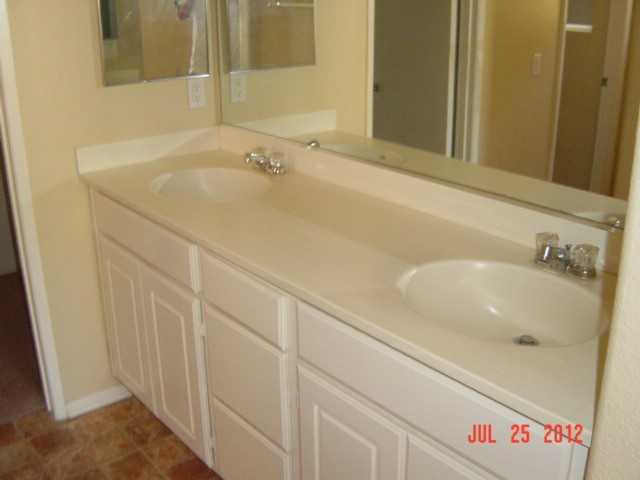 1058 De Anza Dr - Photo 3 of 18