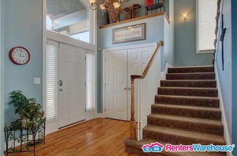 5113 W 163rd St - Photo 3 of 24