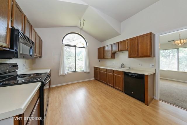2416 Oak Hill Rd #1061 - Photo 3 of 21
