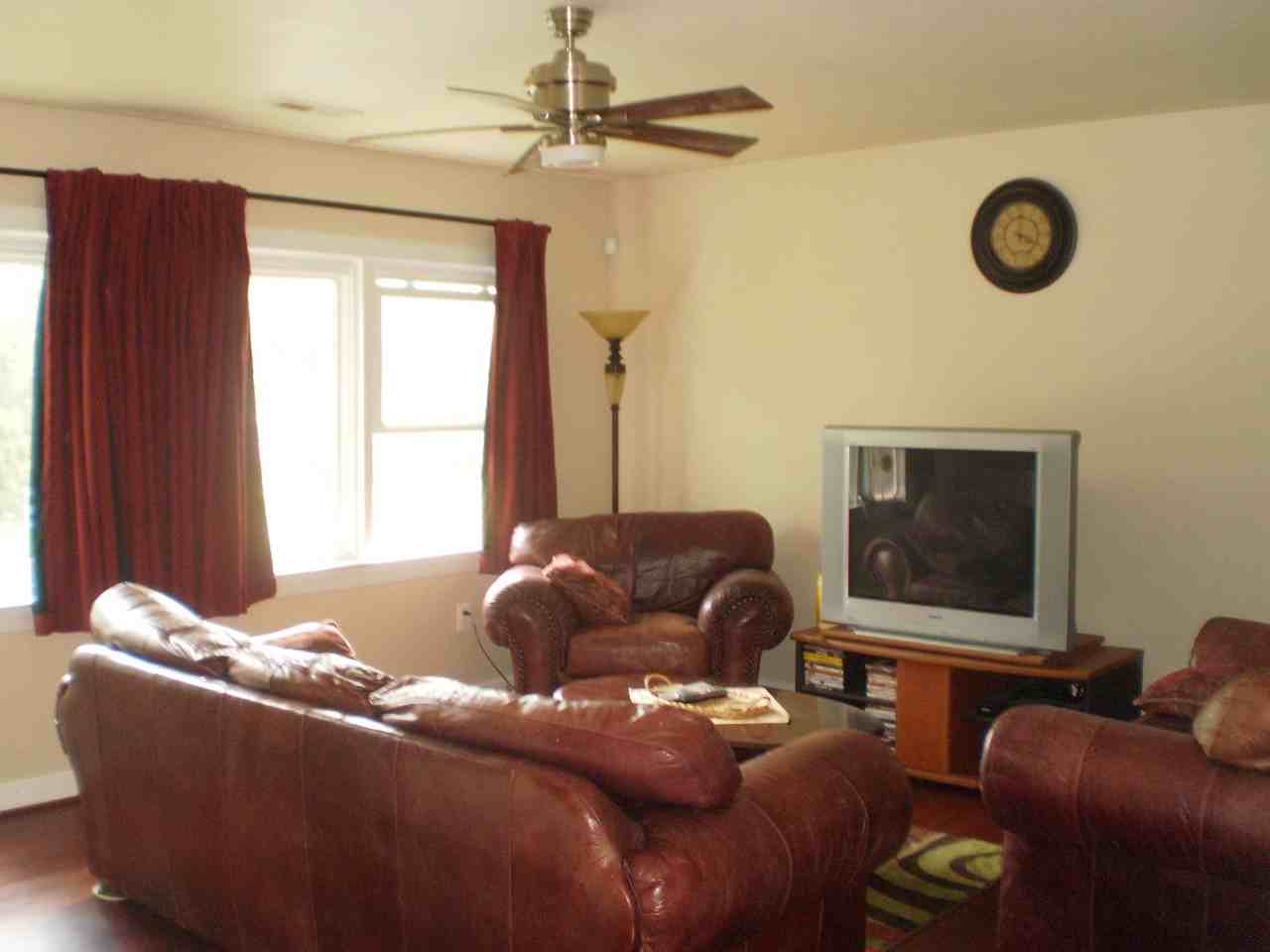 3495 Forestdale Ave - Photo 2 of 12