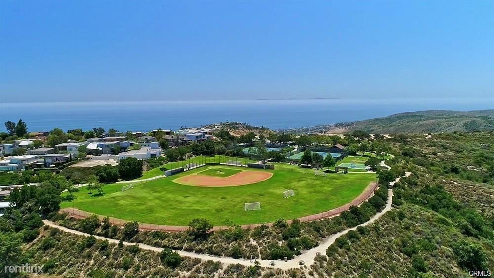 3213 Tyrol Dr - Photo 2 of 39