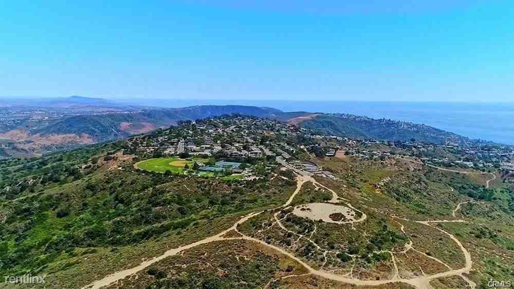 3213 Tyrol Dr - Photo 3 of 39