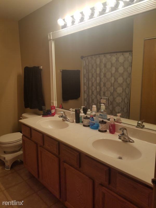2277 Beresford Dr - Photo 3 of 6