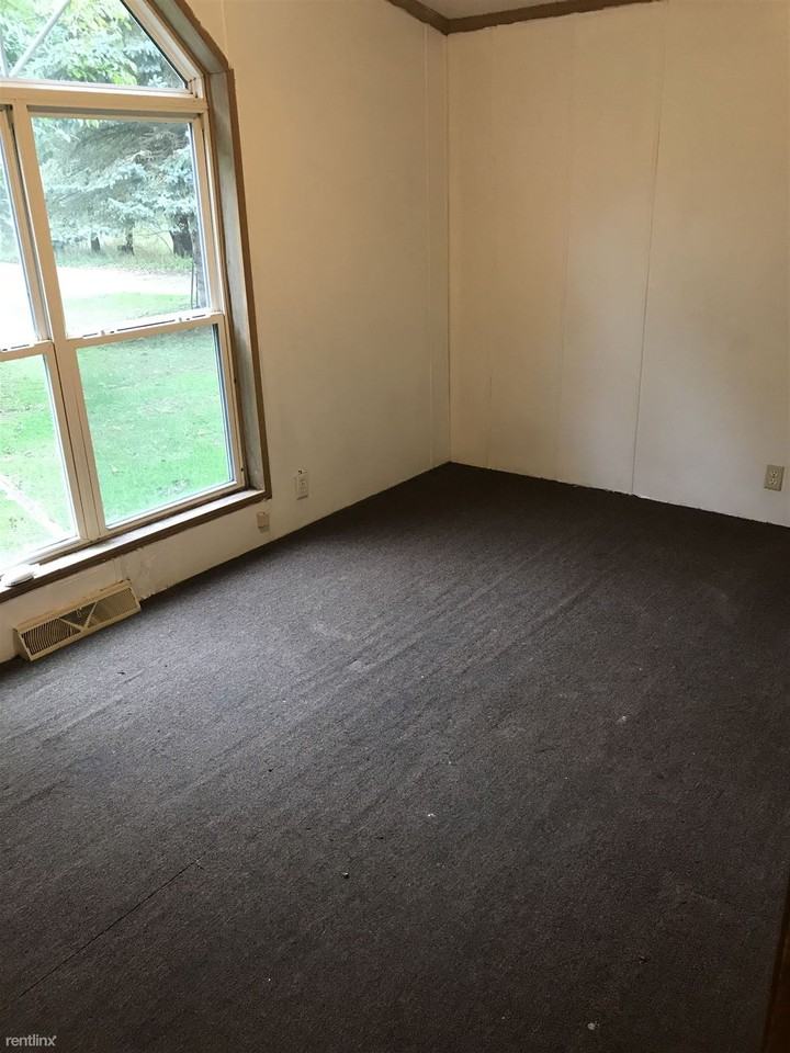 12459 W Michigan Ave - Photo 2 of 7