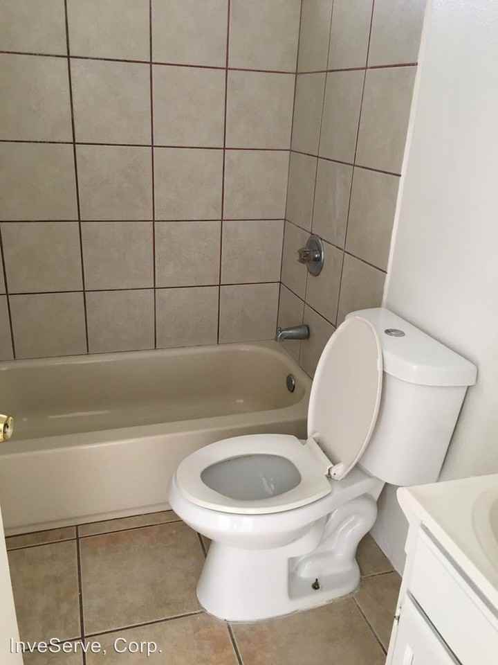 1611 - 1613 N STANTON PLACE - Photo 3 of 4