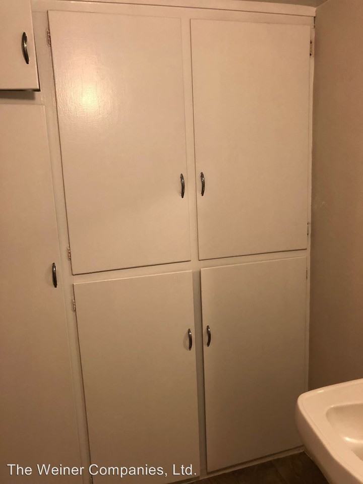 605 S. Western - Photo 2 of 13