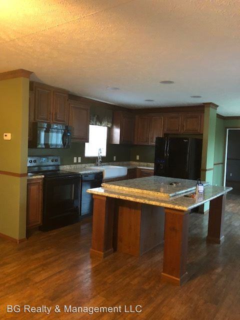 7003 Montgomery Rd - Photo 2 of 11