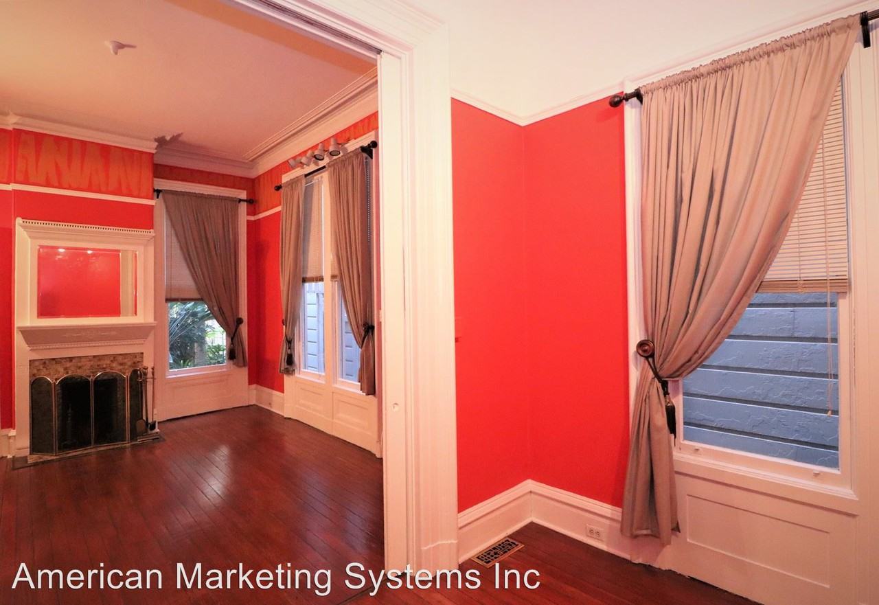 485 Oak St - Photo 3 of 18