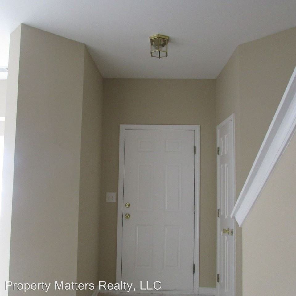 4000 Waterside Ln #B - Photo 2 of 13