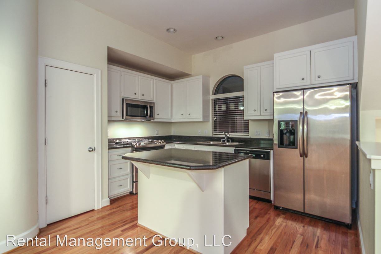 3678 Main Plaza Dr - Photo 3 of 21