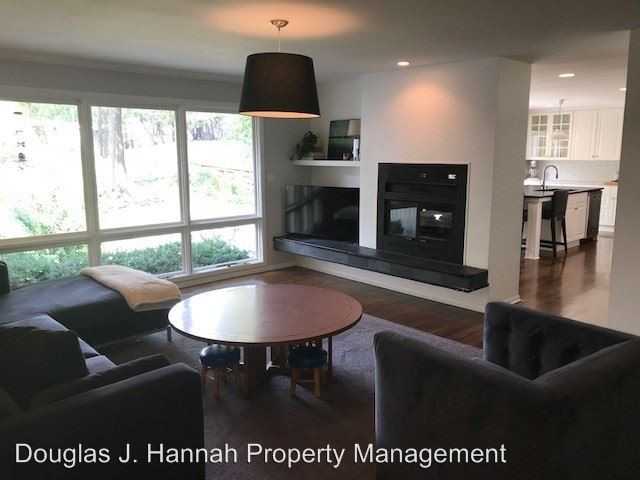 1106 W 88th St - Photo 2 of 23