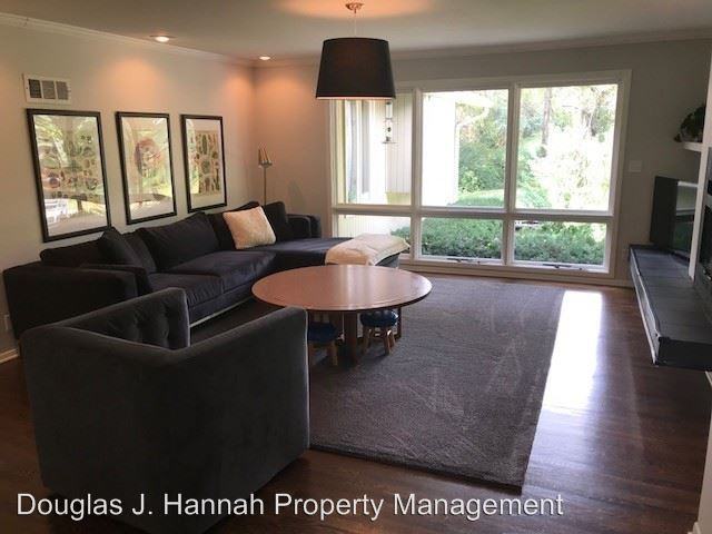 1106 W 88th St - Photo 3 of 23