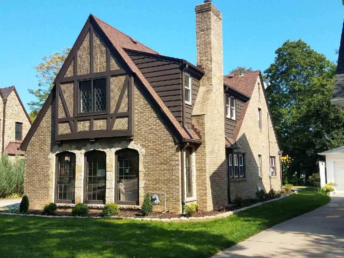 4750 N Newhall St - Photo 2 of 6