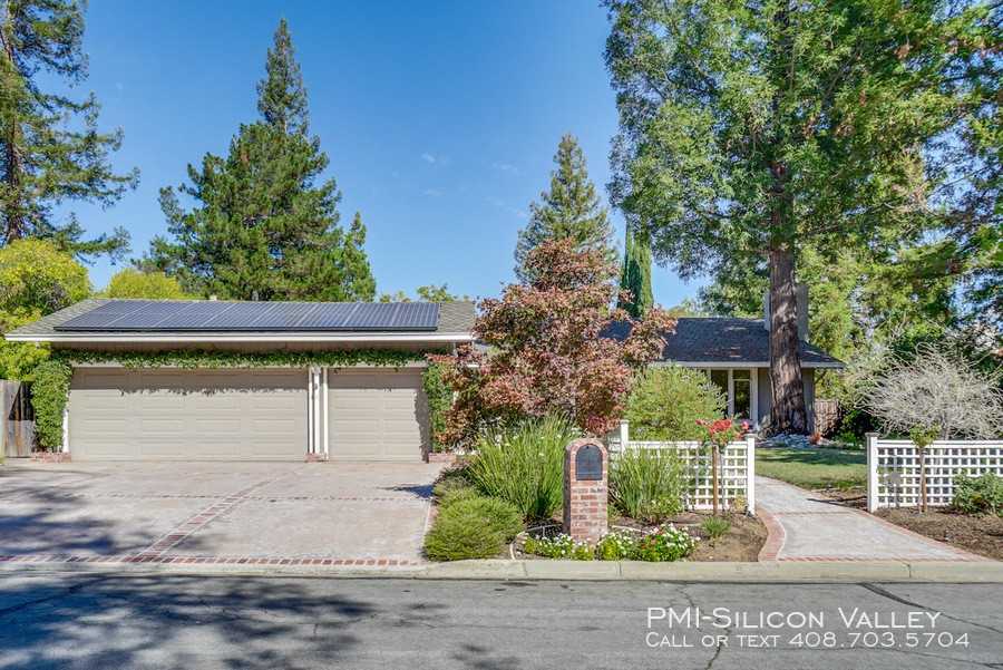 20561 Sevilla Ln - Photo 3 of 50