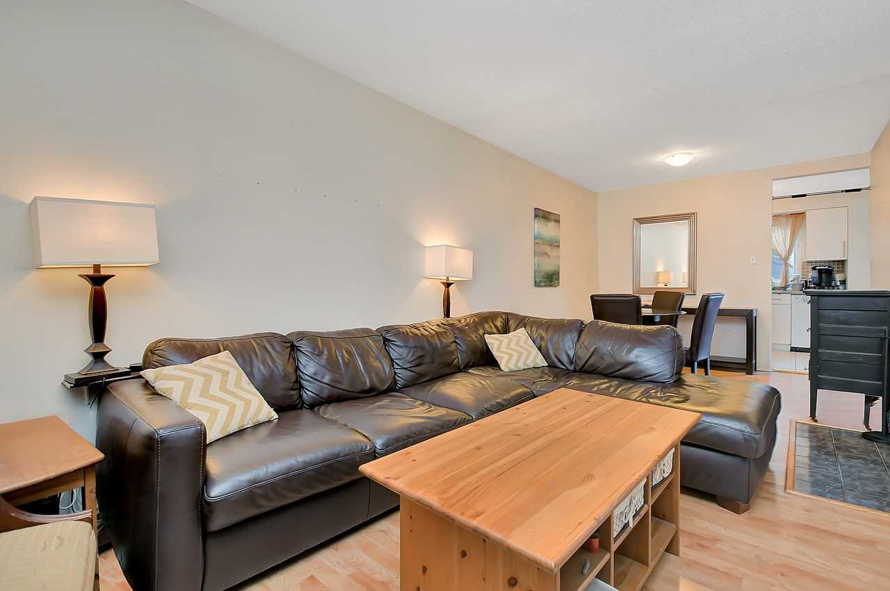 21 Sovereign Avenue - Photo 3 of 20