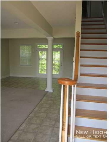 204 Maplewood Ridge Ct - Photo 3 of 13