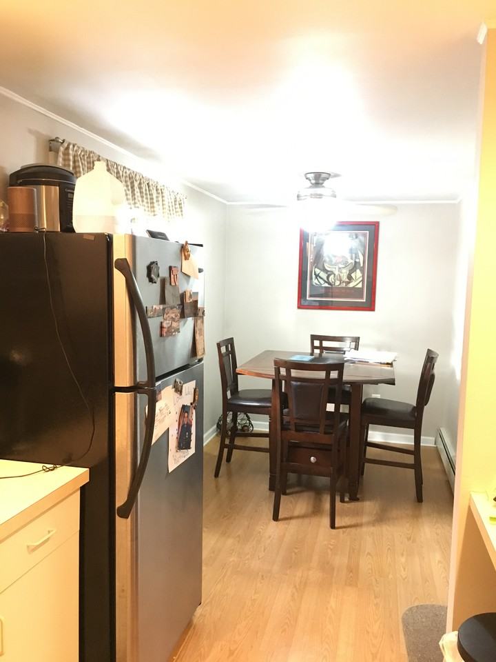 87 Whitman Avenue - Photo 3 of 10