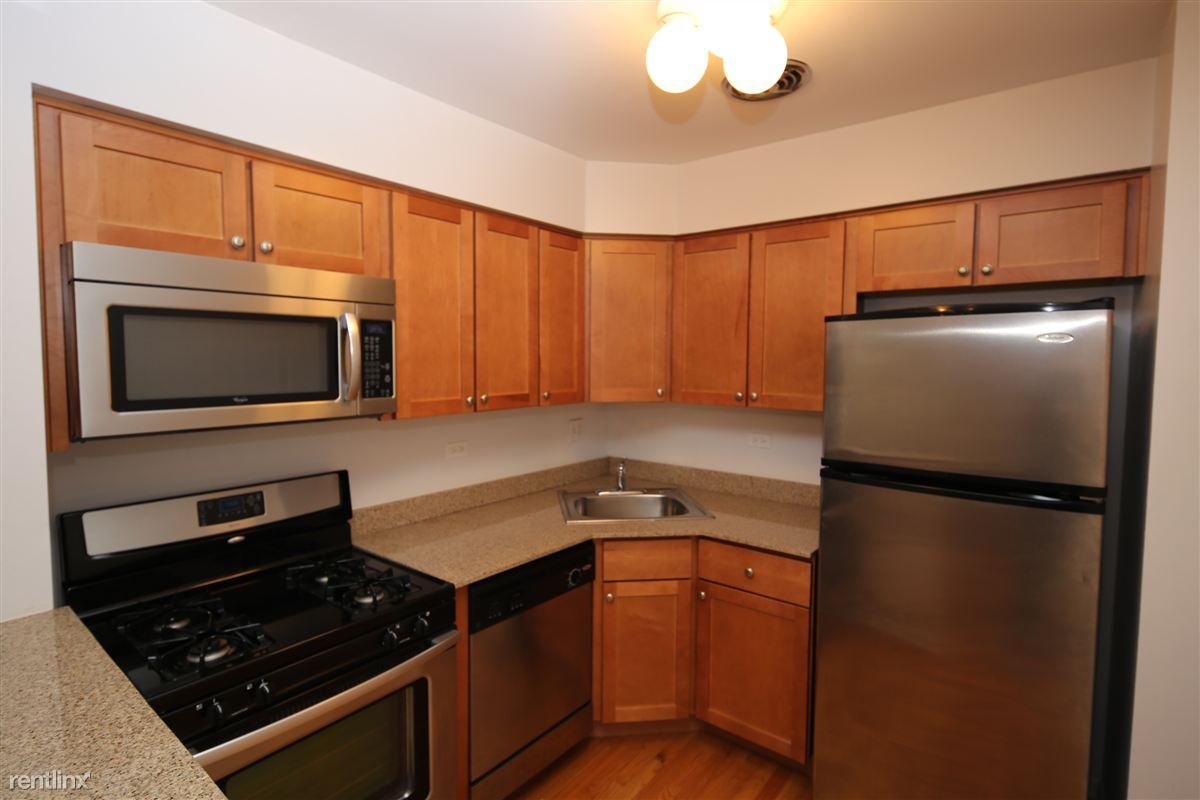 525 W Oakdale Ave - Photo 3 of 3