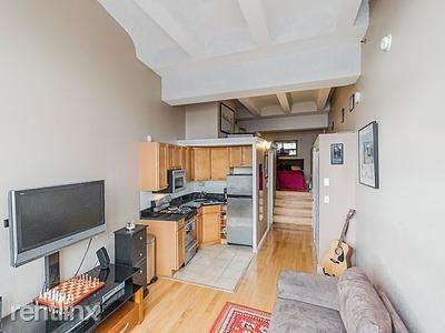 12 Stoneholm St #417