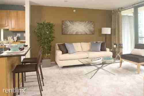 323 E Wacker Dr Upper - Photo 2 of 7