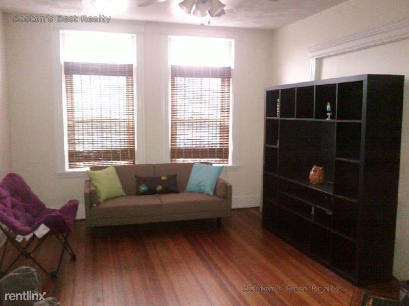 8 Strathmore Rd - Photo 2 of 5