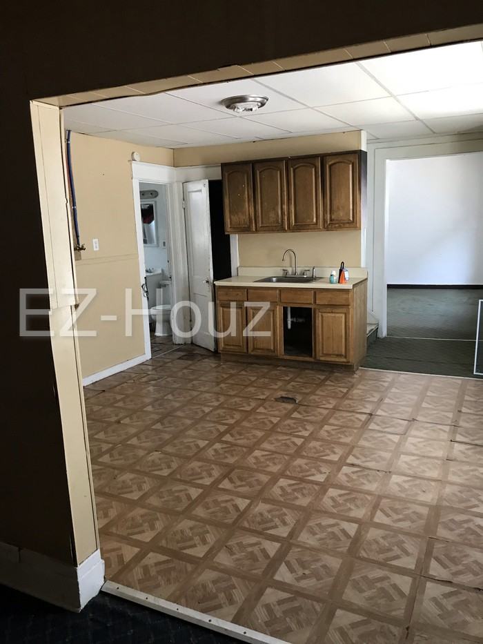 50 Newton St - Photo 3 of 7