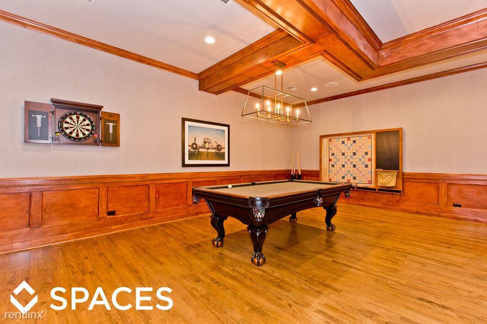 The Uptown Regency - 5050 N Sheridan - Photo 2 of 6