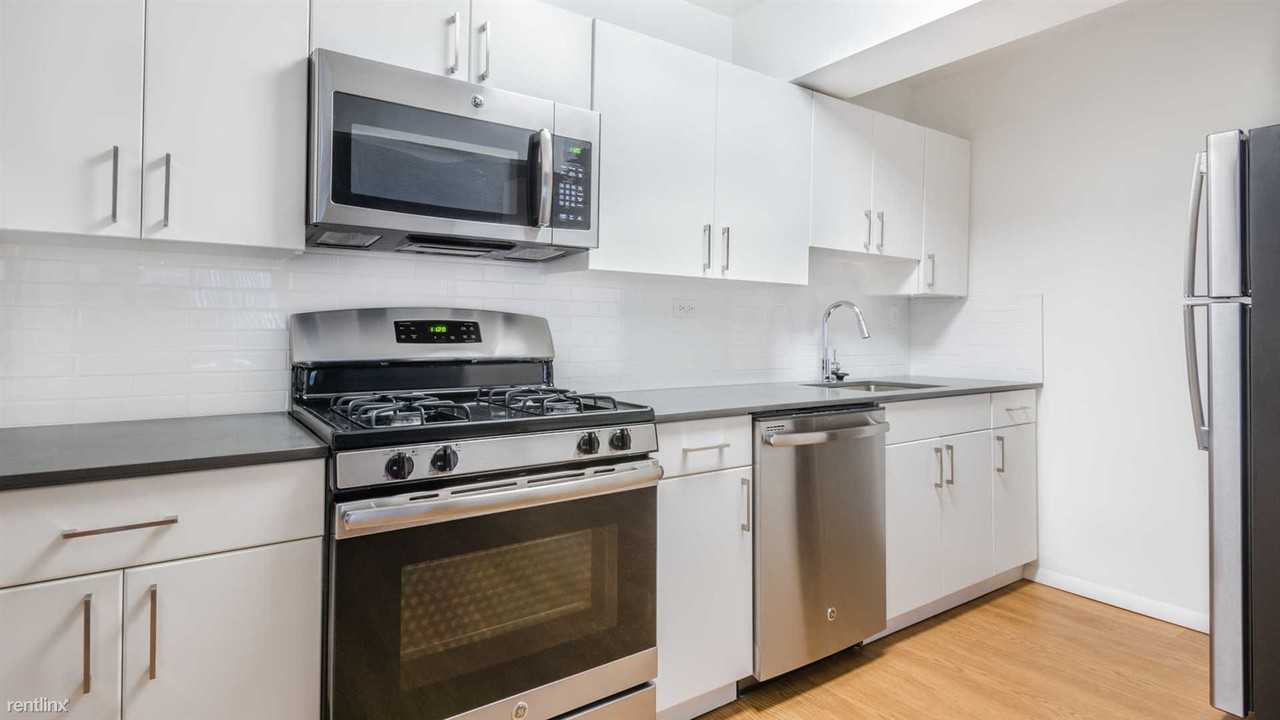 100 Blossom St - Photo 2 of 15