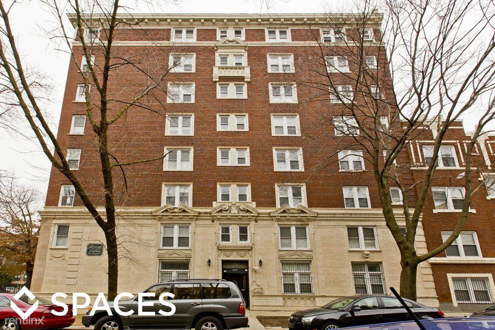 The Greenview - 7450-7456 N Greenview - Photo 3 of 4