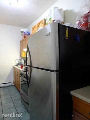 17 Symphony Rd - Photo 3 of 8