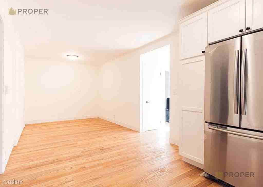 8 Garrison St - Photo 2 of 8